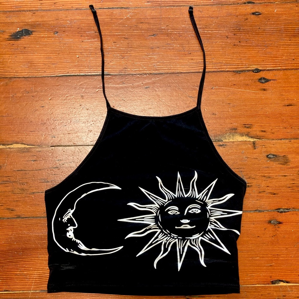Sun and moon tie top
